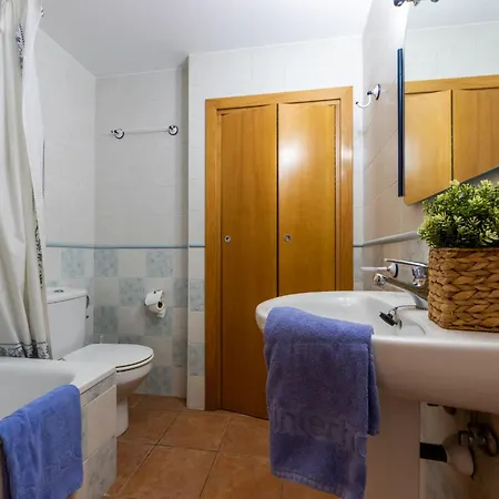 Color By Interhome *